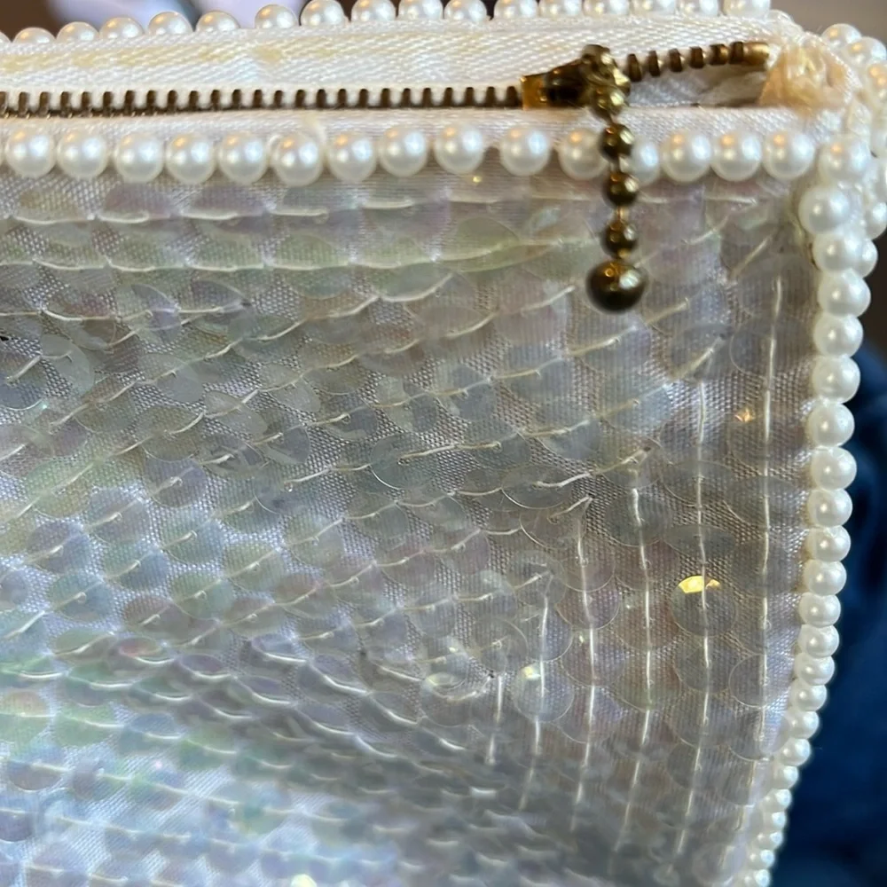 La Regale White w/Sequins & Beaded floral detail Clutch zip closure 8.5”Wx4.2”H
